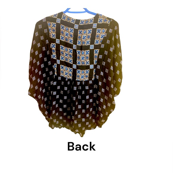 BCBGMAXAZRIA Top size XS - Picture 3 of 6